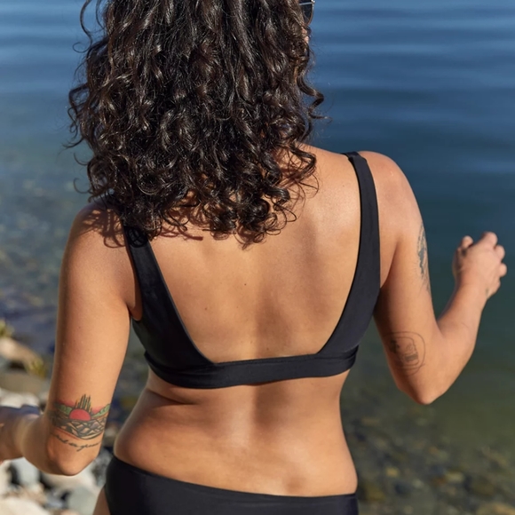 American Eagle Aerie tie banded wide-strap scoop bikini top NWT - Picture 3 of 7